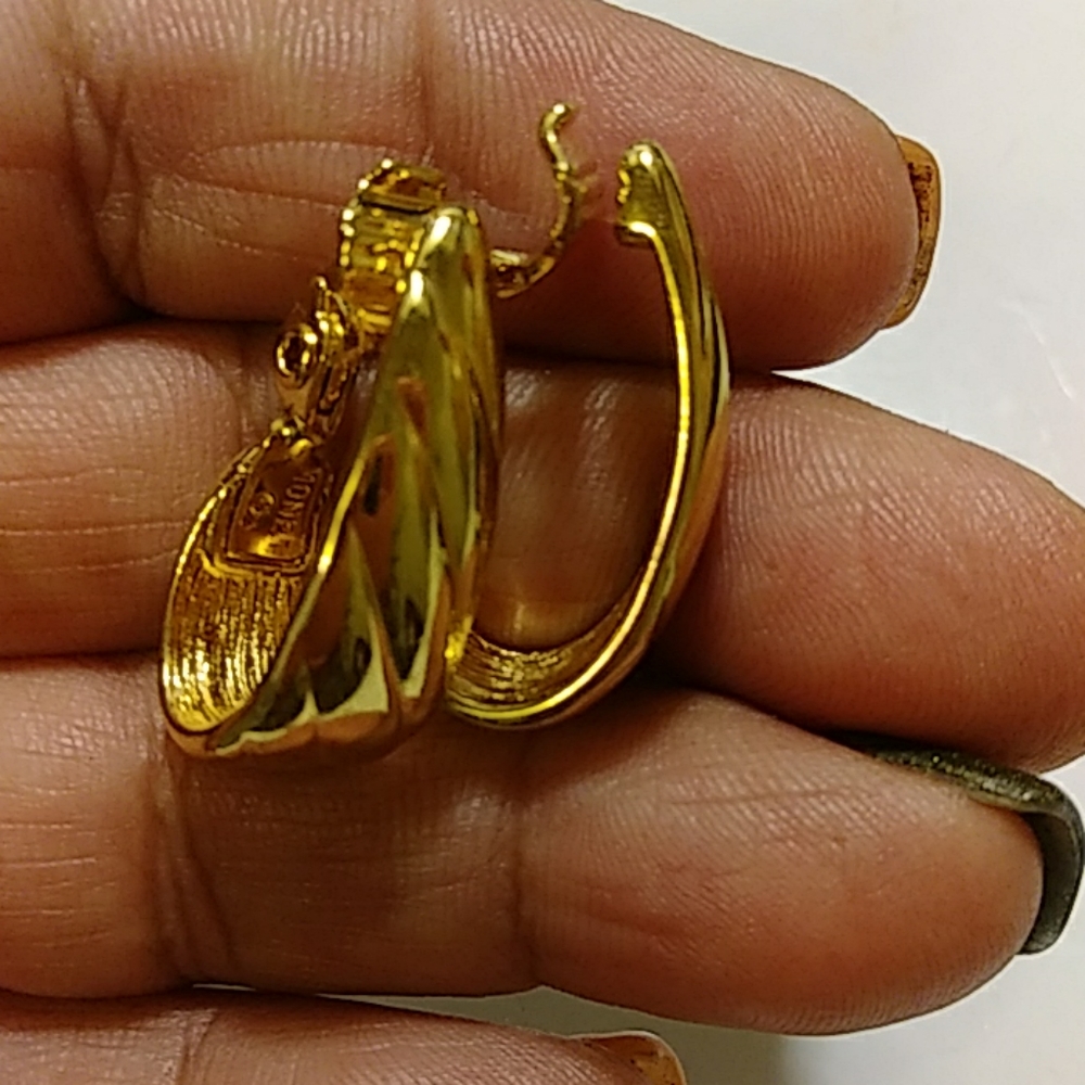 Earrings - Picture 3 of 4